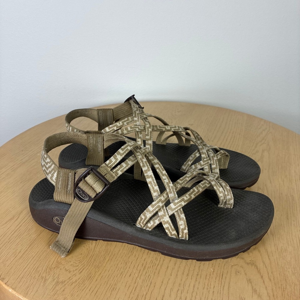 Chaco Z/Cloud 2 Strappy Toe Loop Hiking Sandals Women 11 Gorpcore Sporty Granola